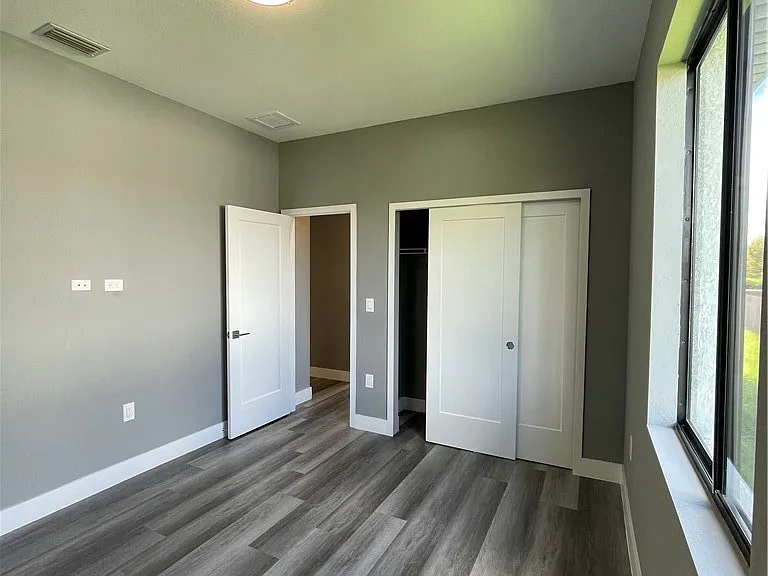 610 Floyd Ave S — Photo 19