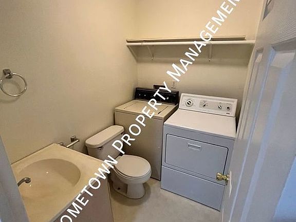 4th image of 1917 Conger St NW