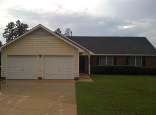 816 Rim Rd, Fayetteville, NC 28314