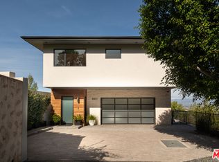 3801 Encino Verde Pl, Encino, CA 91436