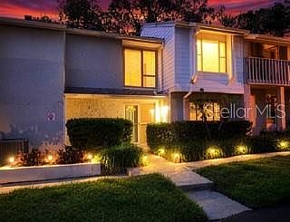 1st image of 121 Crown Point Cir #121