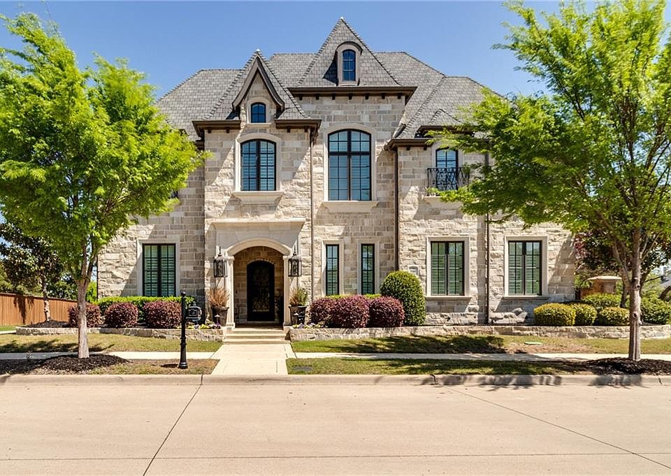 1st image of 500 Orleans Dr