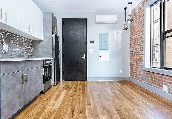 2nd image of 466 Saratoga Ave #3