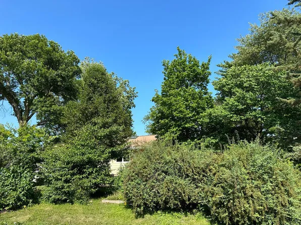 1020 Gaskill Dr, Ames, IA 50014