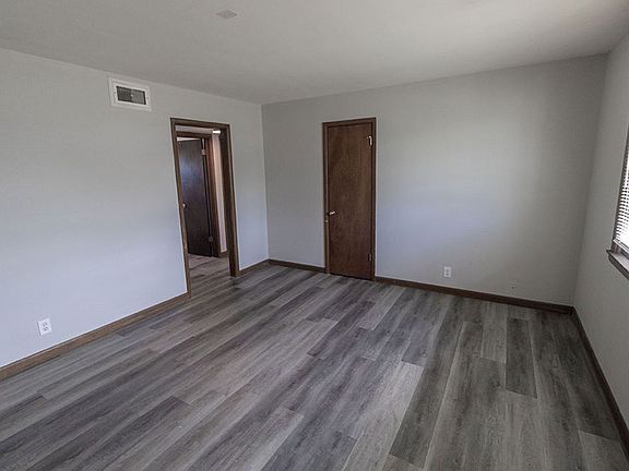 5th image of 1804 Sylvan Ln APT D