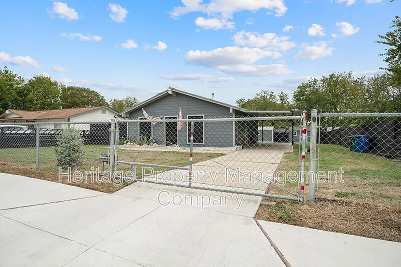 6022 Castle View Dr