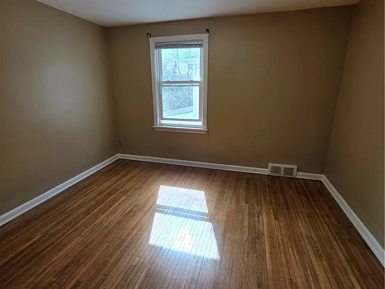 351 Stillwell Ave — Photo 11