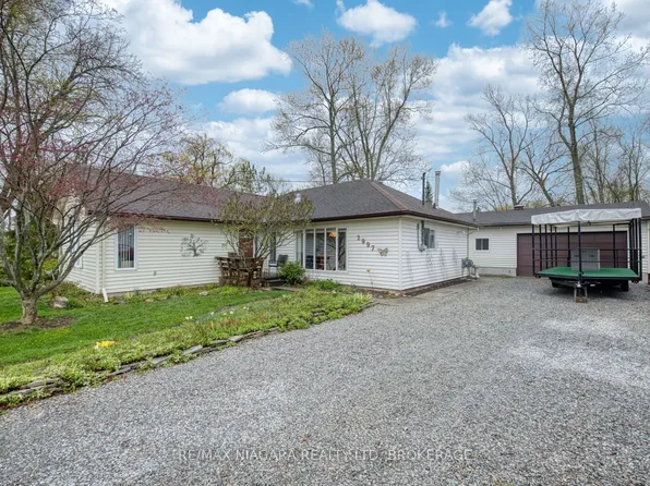 2997 Poplar Ave, Fort Erie, ON L0S 1N0