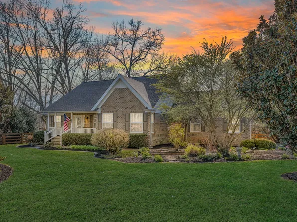 450 Marilyn Cir, Spring Hill, TN 37174