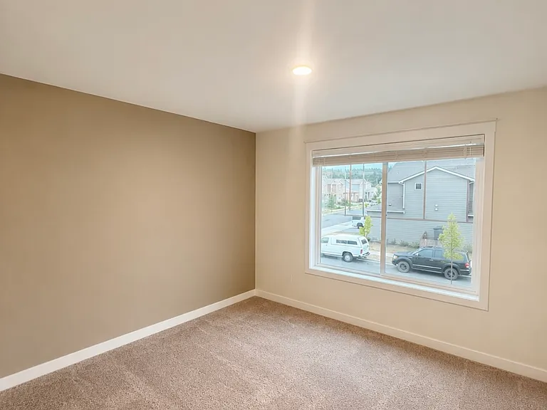 285th Pl NW — Photo 16
