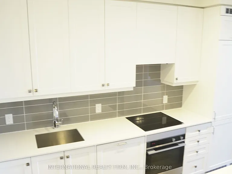 9085 Jane St #1711 — Photo 12