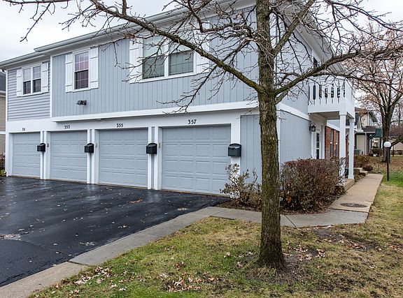 3rd image of 355 Ashwood Ct #4