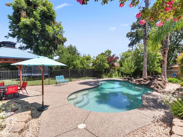 8328 Crestshire Cir, Orangevale, CA 95662