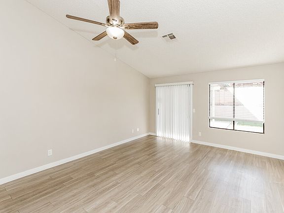 4th image of 141 Emden Dr