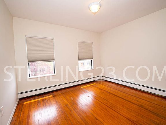 3rd image of 23-20 23rd St #2R