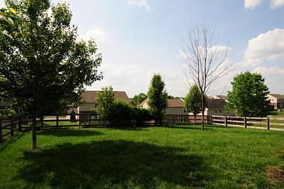 3rd image of 9841 Burleigh Ln