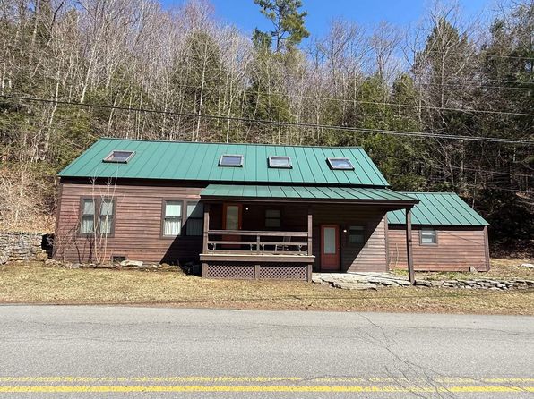 2479 & 2489 Route 121 East, Grafton, VT 05146