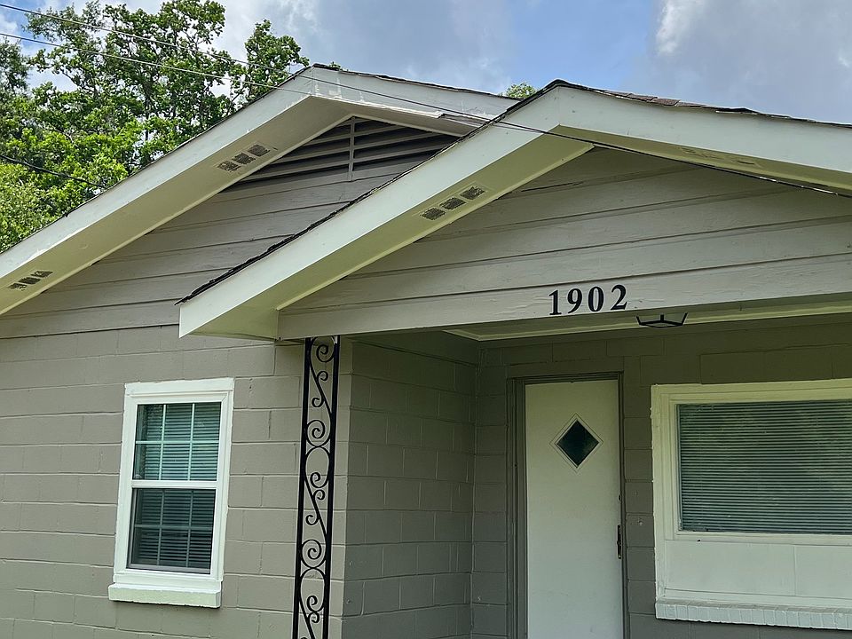 1st image of 1902 1st Ave