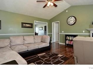 100 Gordon Farm Dr, Benson, NC 27504