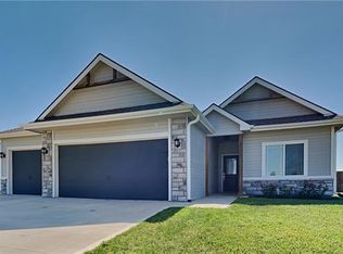 2505 Fairfield Dr, Lawrence, KS 66046