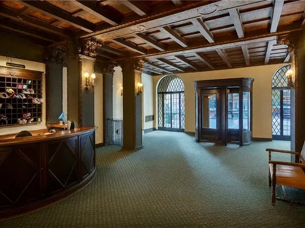 70 Remsen Street image 9 of 9