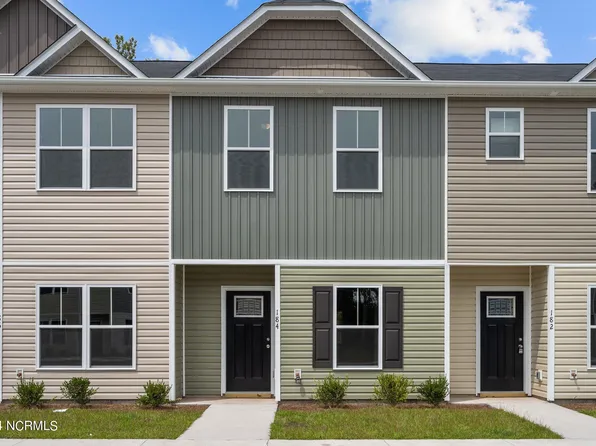 184 Buckhorn Avenue, Holly Ridge, NC 28445