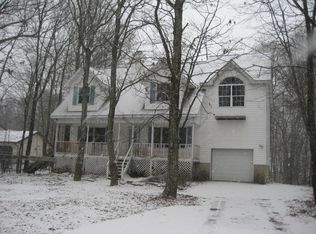 902 Lenape Ct, East Stroudsburg, PA 18302