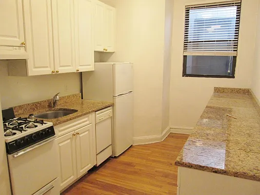 Rented by Keller Williams NYC | media 7