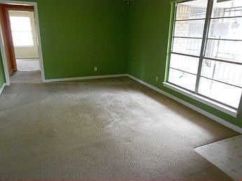 2nd image of 10434 Royal Oaks Dr