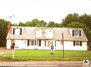 4880 E Lake Rd, Sheffield Lake, OH 44054