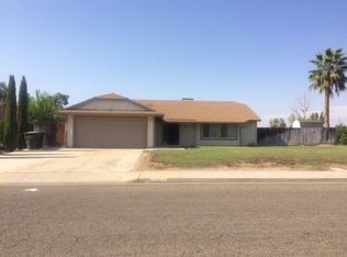 584 Calaveras St, Chowchilla, CA 93610