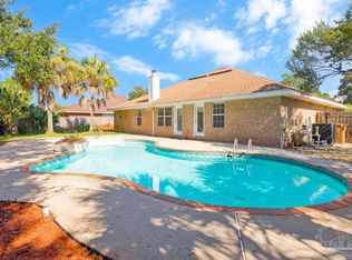 5049 Lantana Dr, Gulf Breeze, FL 32563