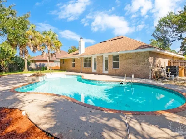 5049 Lantana Dr, Gulf Breeze, FL 32563