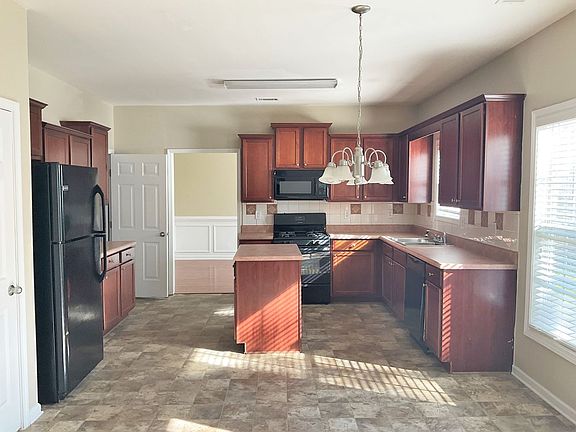 4th image of 4151 Preserve Trl