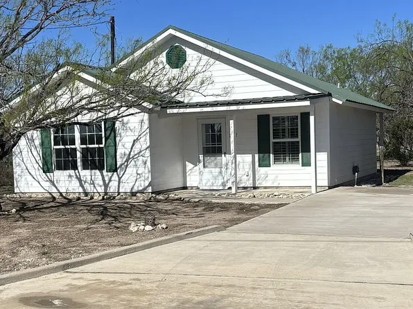 267 Fairway Cir, Brackettville, TX 78832