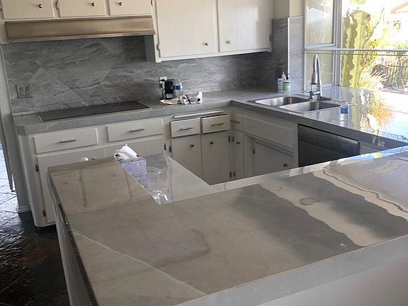 Newly Remodeled Kitchen