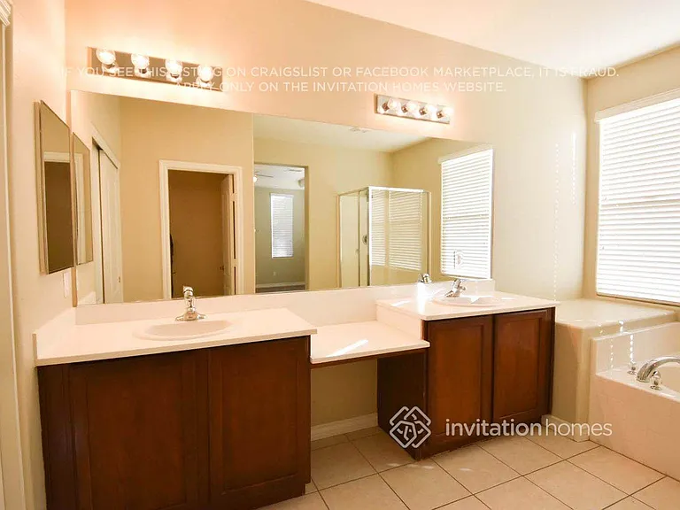 4013 Keasberry Ave — Photo 7