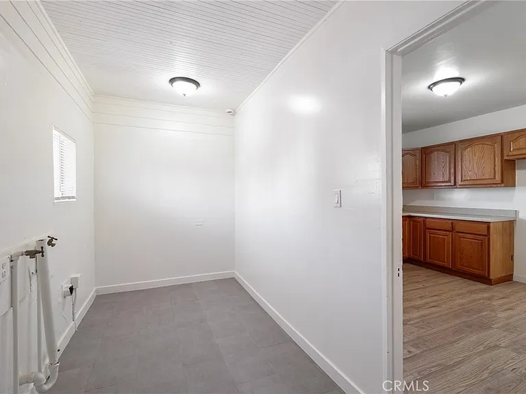 15329 S Paramount Blvd — Photo 25
