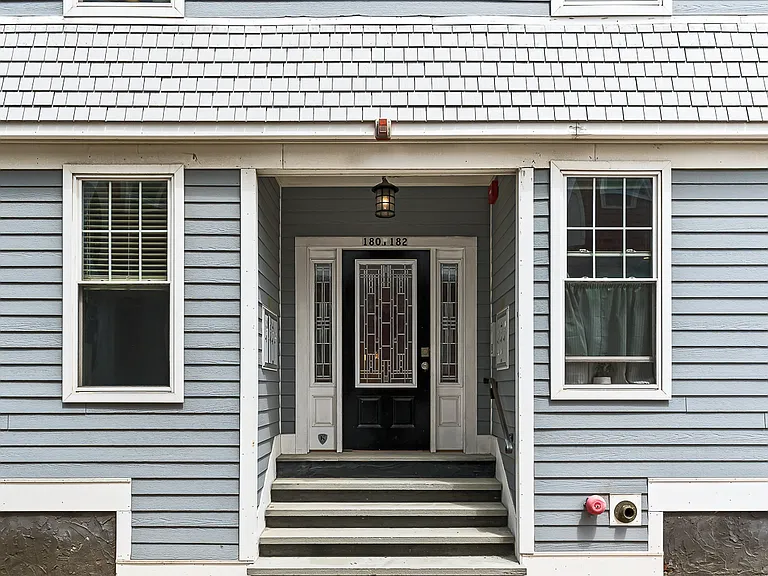 180 Gold St #3 — Photo 27