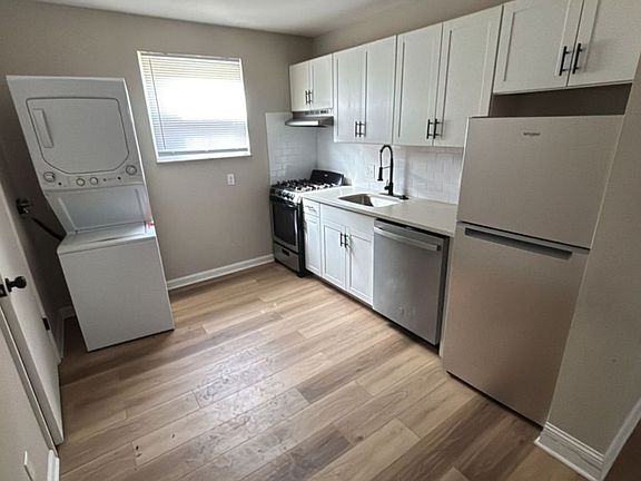 2nd image of 1772 N Star Ave #B