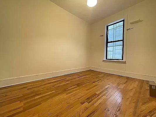 5th image of 1055 Dean St #4AB