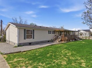 1085 Woodlake Rd, Stamping Ground, KY 40379