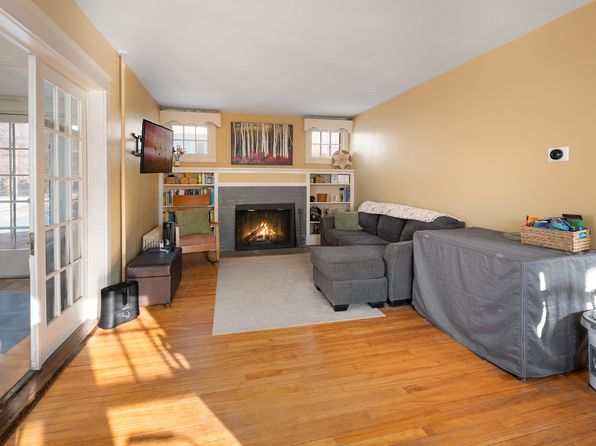 64 Bellevue Avenue, Rutland City, VT 05701