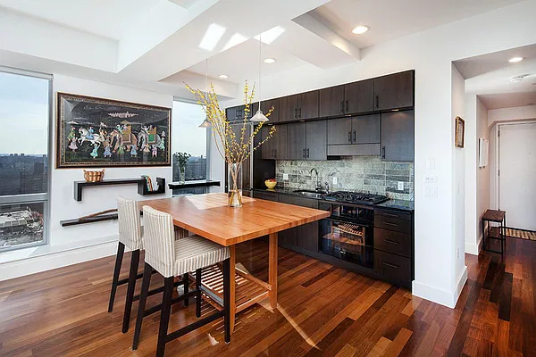 Sold by Corcoran | media 3