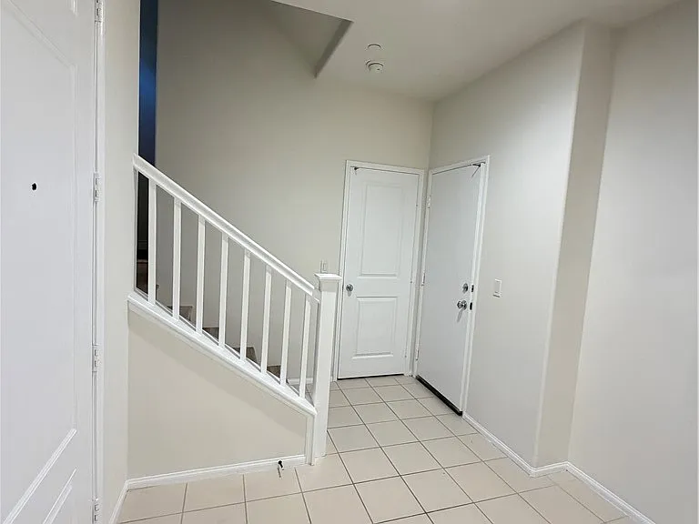 7366 Solstice Pl — Photo 3