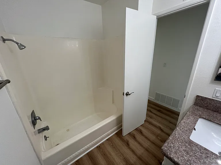 2511 W Sunflower Ave #T12 — Photo 12