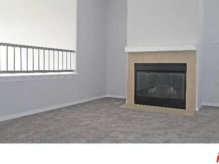 100 S Alameda St #436 — Photo 11