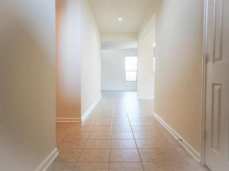 4426 S Vineyard Meadow Ln — Photo 4