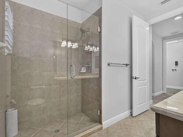 222 Tresana Blvd #44 — Photo 30