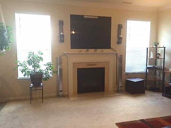 5th image of 5652 Slaytenbush Ln